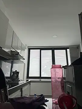 Laura fernandezII online show from 23, 2, 2026