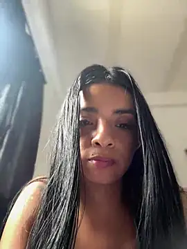 Laura fernandezII online show from 2, 3, 2025