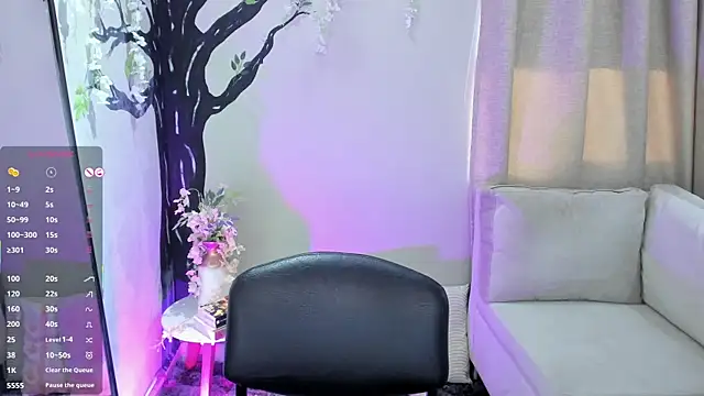 LenaRuiz  online show from 24, 9, 2025