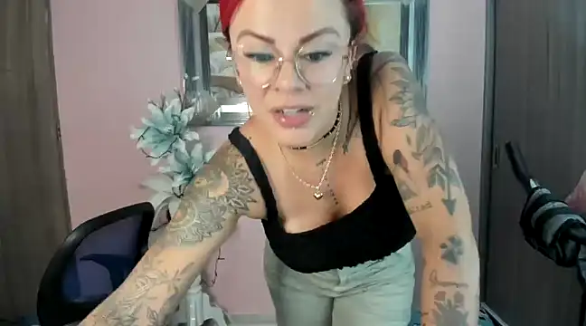 KAROL MILF online show from 14, 1, 2025
