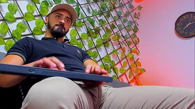 MAXIMUS MASTE3 online show from 6, 2, 2026