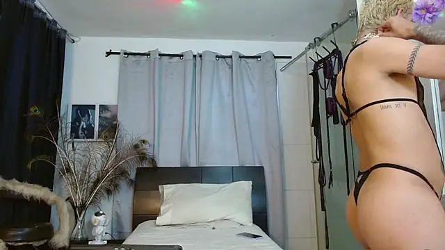 Snapshot of georgina_ms chatting on 17, 10, 2025 georgina ms online show from 17, 10, 2025