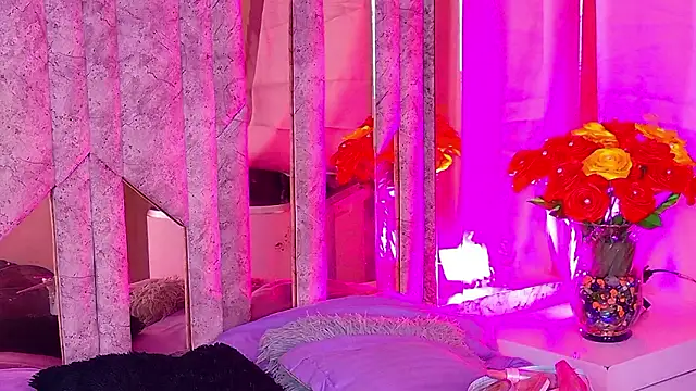 SarahBrunet online show from 10, 2, 2026