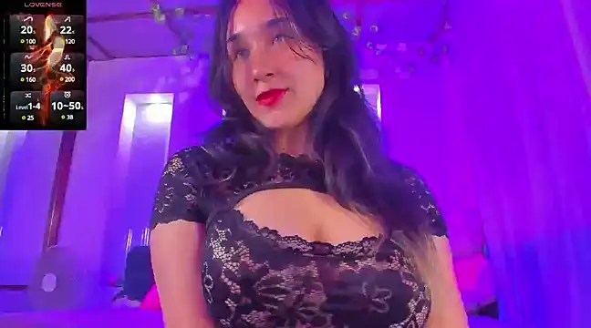 Snapshot of juliieta_love chatting on 4, 2, 2025 juliieta love online show from 4, 2, 2025