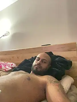 islandvybee55 online show from 2, 4, 2026