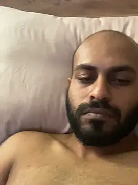 islandvybee55 online show from 18, 4, 2026