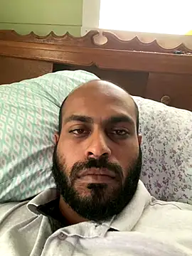 islandvybee55 online show from 18, 11, 2025