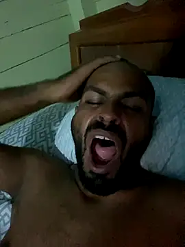 islandvybee55 online show from 12, 9, 2025