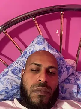 islandvybee55 online show from 24, 2, 2026