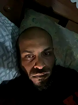 islandvybee55 online show from 4, 11, 2025