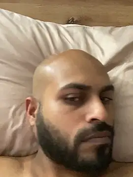 islandvybee55 online show from 7, 4, 2026