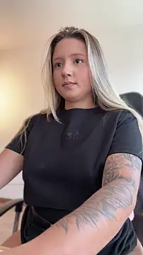 MiaPetit  online show from 24, 5, 2026