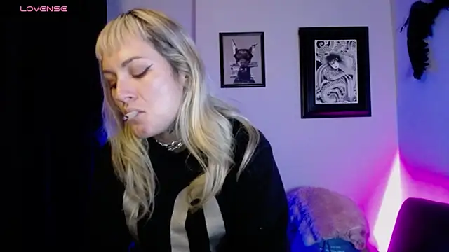 kim jeins11 online show from 16, 10, 2025