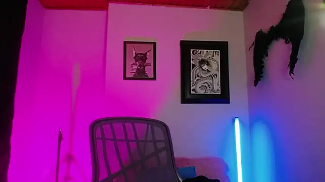 kim jeins11 online show from 8, 10, 2025