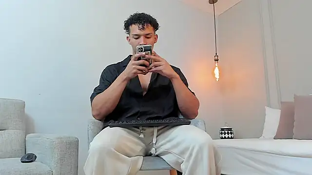 Snapshot of Dominick_star chatting on 3, 3, 2025 Dominick star online show from 3, 3, 2025