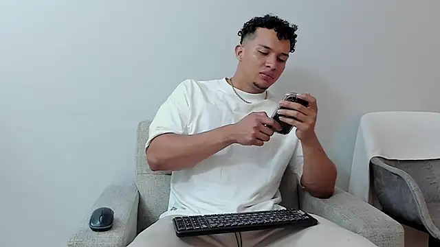 Snapshot of Dominick_star chatting on 26, 2, 2025 Dominick star online show from 26, 2, 2025
