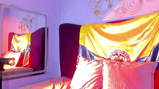 Sofi Fox  online show from 12, 6, 2026