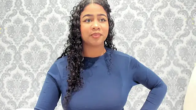 Sofi Fox  online show from 3, 12, 2025