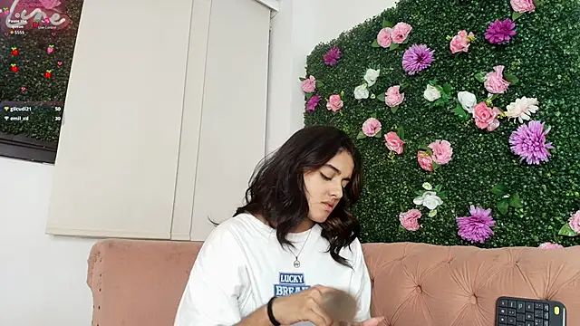 natalia aguirre1 online show from 9, 11, 2025