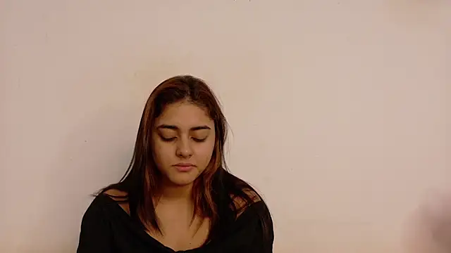 natalia aguirre1 online show from 5, 2, 2026