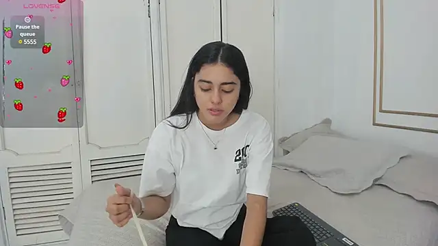 natalia aguirre1 online show from 8, 3, 2025