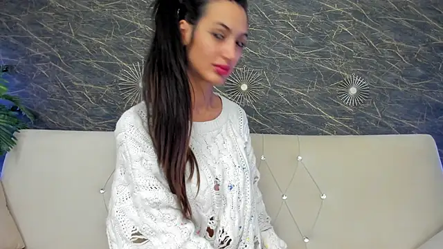 moona ray online show from 24, 11, 2025