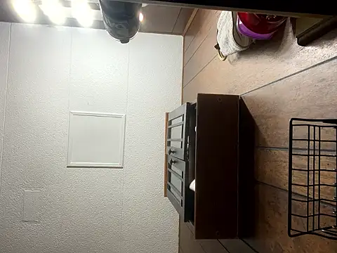 SukItSlo444 online show from 16, 4, 2026