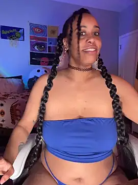 Snapshot of loveluna8 chatting on 5, 3, 2025 loveluna8 online show from 5, 3, 2025