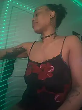 loveluna8 online show from 8, 2, 2026