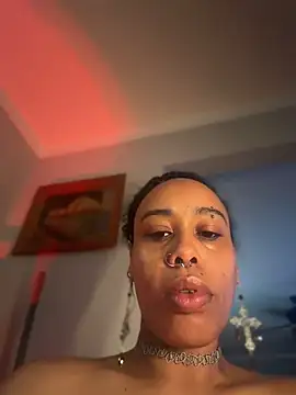 loveluna8 online show from 14, 4, 2026