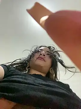 mysteriousgirl20 online show from 7, 4, 2026