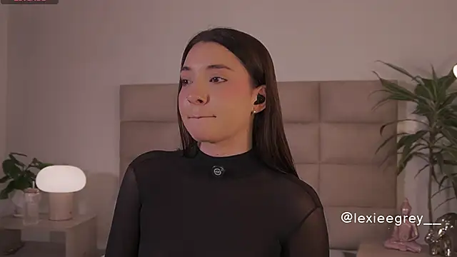 lexiee grey  online show from 11, 4, 2026