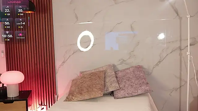 lexiee grey  online show from 19, 12, 2025