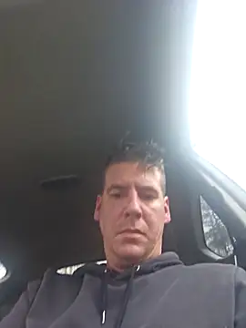 Titanhoott online show from 7, 2, 2026