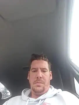 Titanhoott online show from 2, 12, 2025