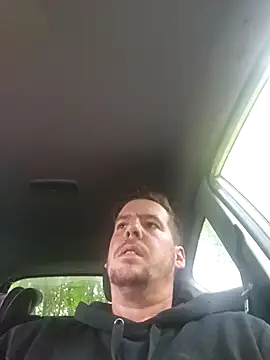 Titanhoott online show from 4, 10, 2025