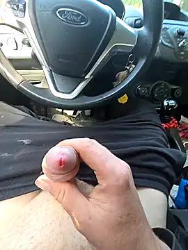 Titanhoott online show from 29, 9, 2025