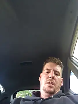 Titanhoott online show from 27, 10, 2025