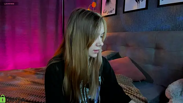 Lesi Moonie01 online show from 22, 10, 2025