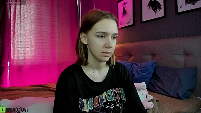 Snapshot of Lesi_Moonie01 chatting on 15, 6, 2026 Lesi Moonie01 online show from 15, 6, 2026
