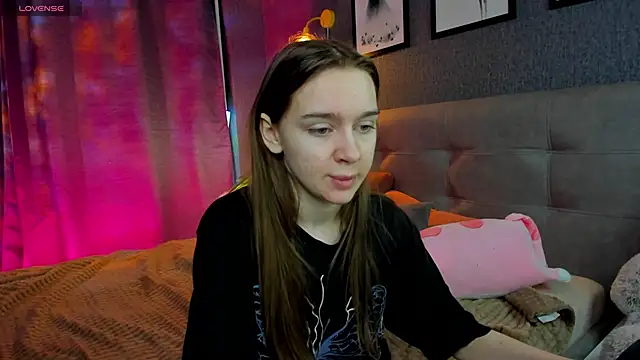 Lesi Moonie01 online show from 4, 12, 2025