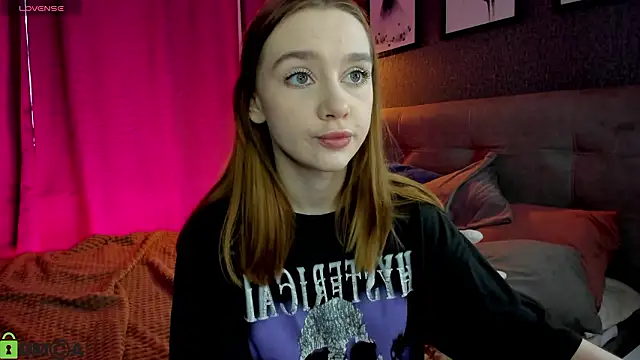 Lesi Moonie01 online show from 13, 3, 2026