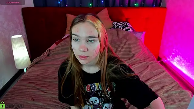 Lesi Moonie01 online show from 22, 9, 2025