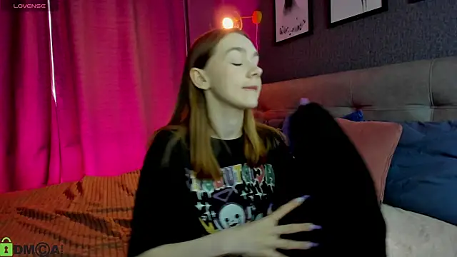 Lesi Moonie01 online show from 22, 3, 2026