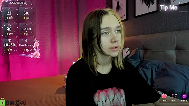 Snapshot of Lesi_Moonie01 chatting on 11, 7, 2026 Lesi Moonie01 online show from 11, 7, 2026