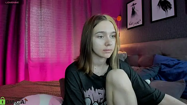 Snapshot of Lesi_Moonie01 chatting on 21, 7, 2026 Lesi Moonie01 online show from 21, 7, 2026