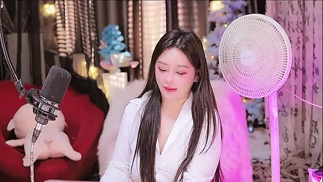 Missy Nana21 online show from 17, 9, 2025