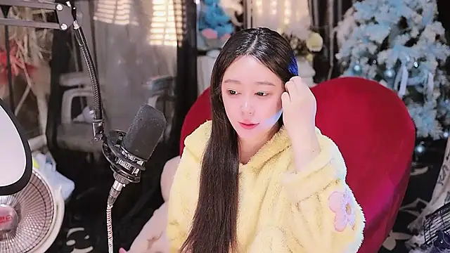 Missy Nana21 online show from 8, 11, 2025