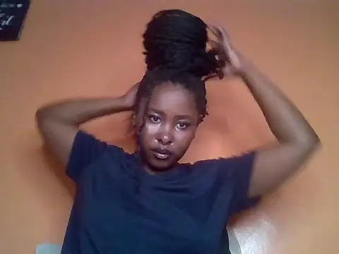 Moonfades online show from 10, 11, 2025