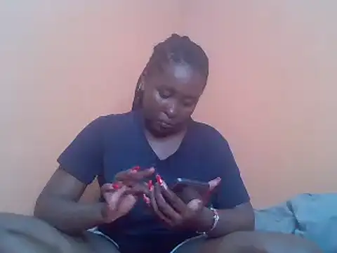 Snapshot of Moonfades chatting on 4, 2, 2025 Moonfades online show from 4, 2, 2025